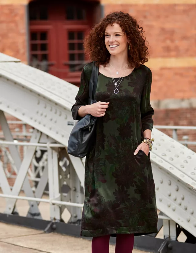 Cupro Kleid Inta Von Deerberg In Dunkelgrun 